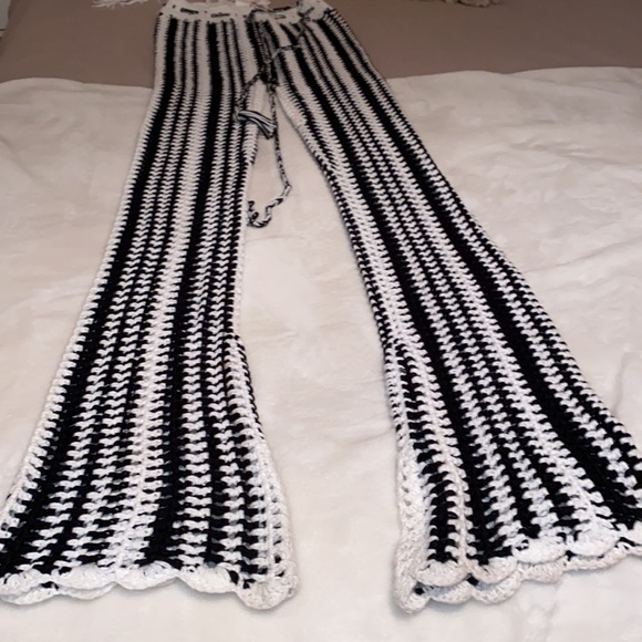 Miss Lola Crochet Beach Set - Picture 4 of 5